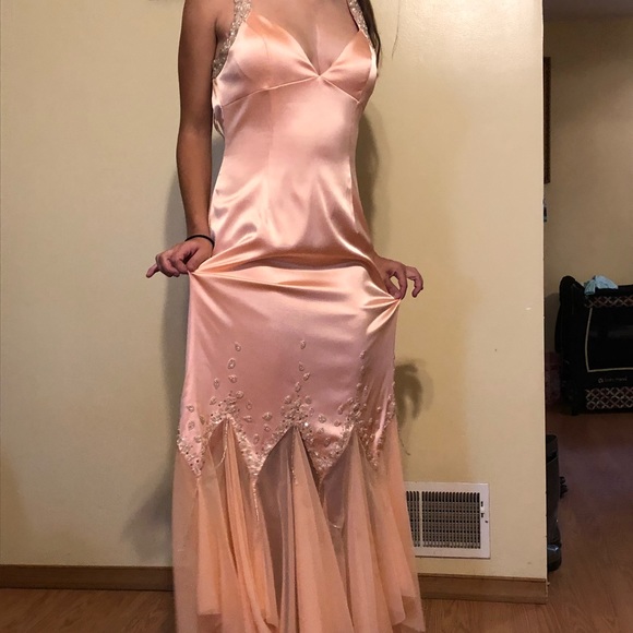 Peachy 🍑 - Picture 6 of 8